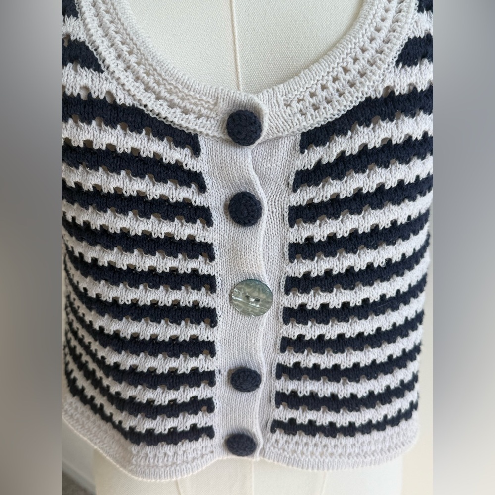 Zara White and Navy Striped Knit Button Top SZ S - Picture 3 of 4
